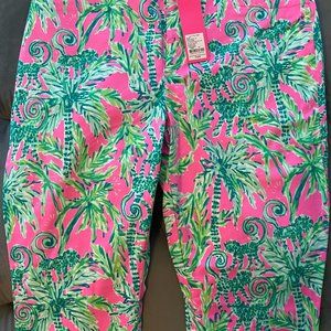 Lilly Pulitzer Capris, Size 12, Pink w/Green Monkeys & Palms